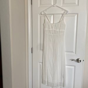 Urban Outfitters white bodycon midi dress - size small